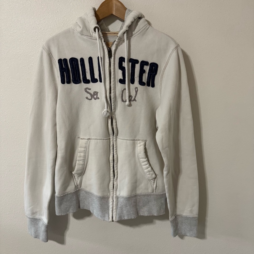 Hollister Y2K Heavyweight Embroidered Zipper Hoodie White Distressed Spellout-L